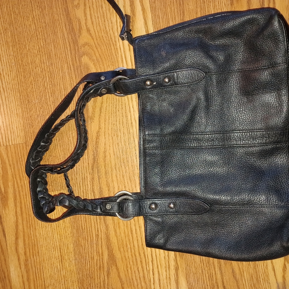 Kenneth Cole Reaction purse black leather